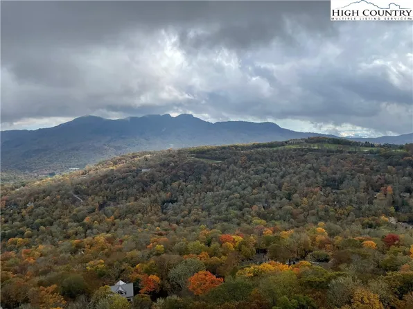 303 Sugar Top Drive #3728, Sugar Mountain, NC 28604
