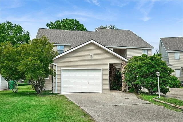 9 Caribbean Ct