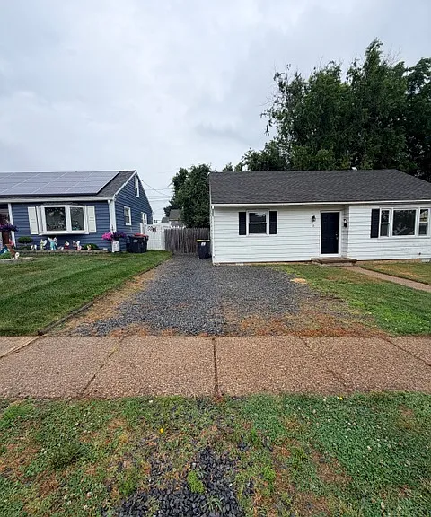 25 Richard Rd — Photo 3