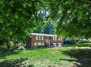 2 Tamarack Dr, Cortlandt Manor, NY 10567