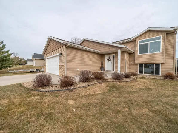 1816 Spruce Grove Trl, Detroit Lakes, MN 56501