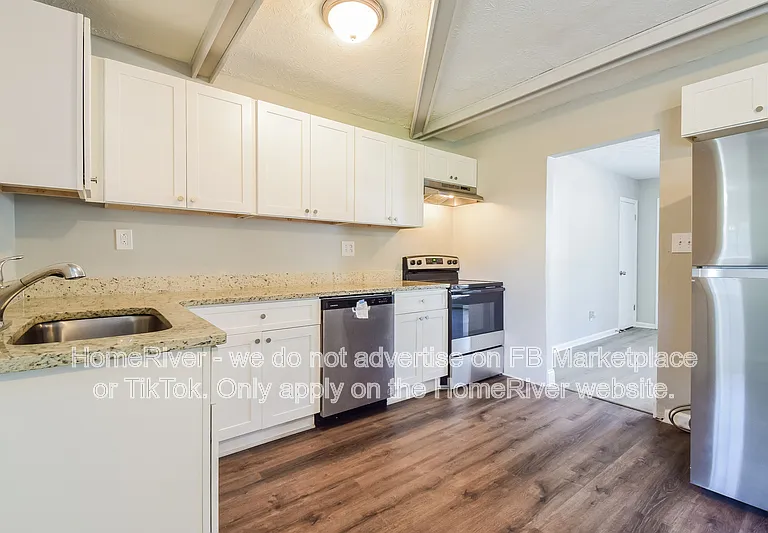 18 Westgate Park Dr — Photo 4