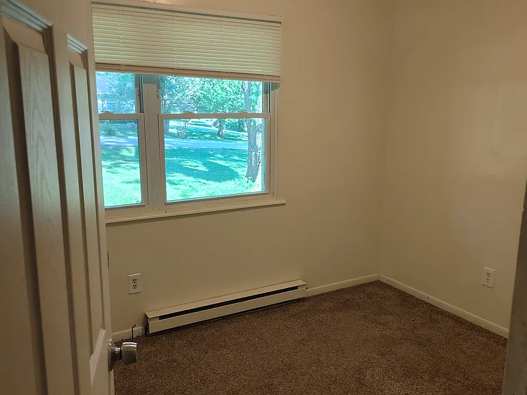 8203 Sara Ln — Photo 7