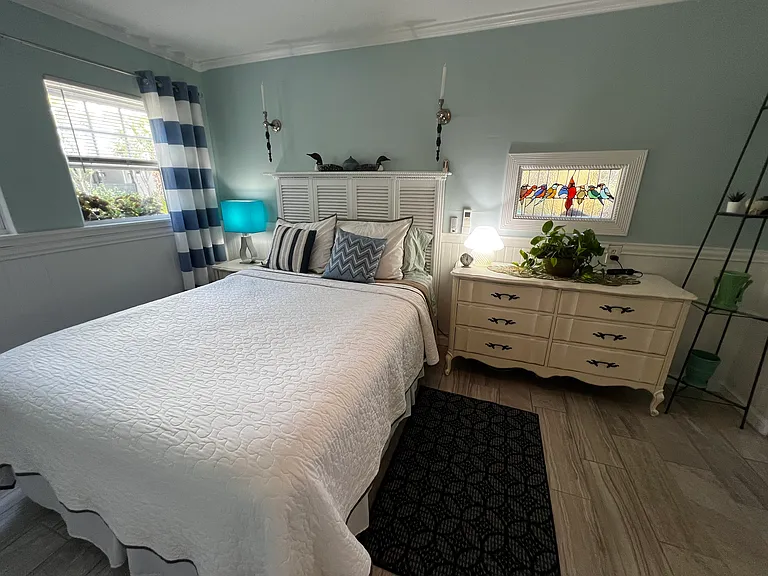 208 10th Ave N #208 — Photo 16
