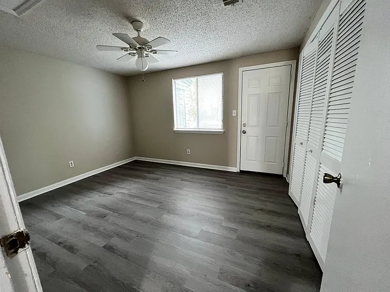2429 Talco Hills Dr #2429B — Photo 13