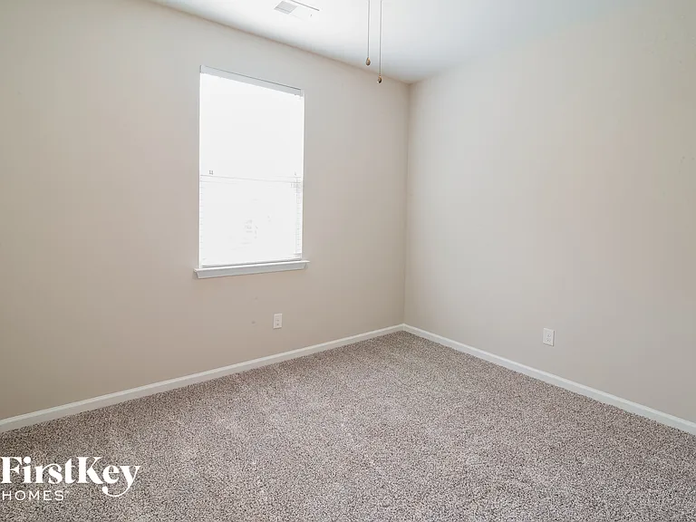 510 Wayton Cir — Photo 11