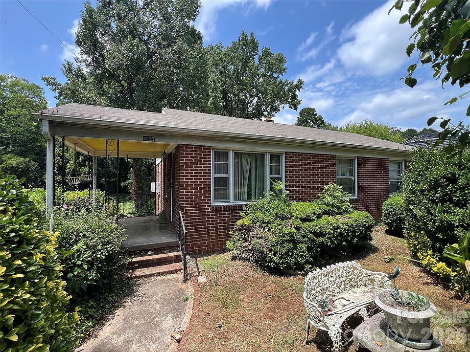 1st image of 2523 Druid Hills Way