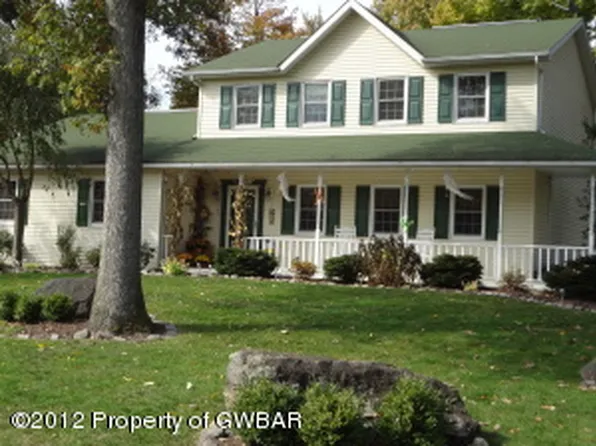 44 Catalpa Ave, Mountain Top, PA 18707