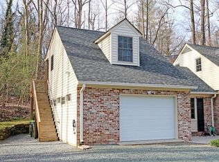 1827 Brandywine Dr #B, Charlottesville, VA