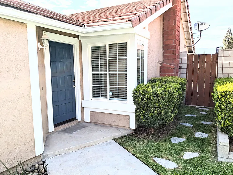 14504 Mountain High Dr — Photo 2