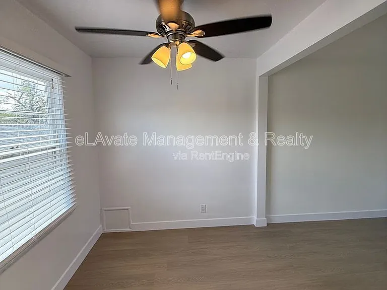 14119 Gilmore St #5 — Photo 10