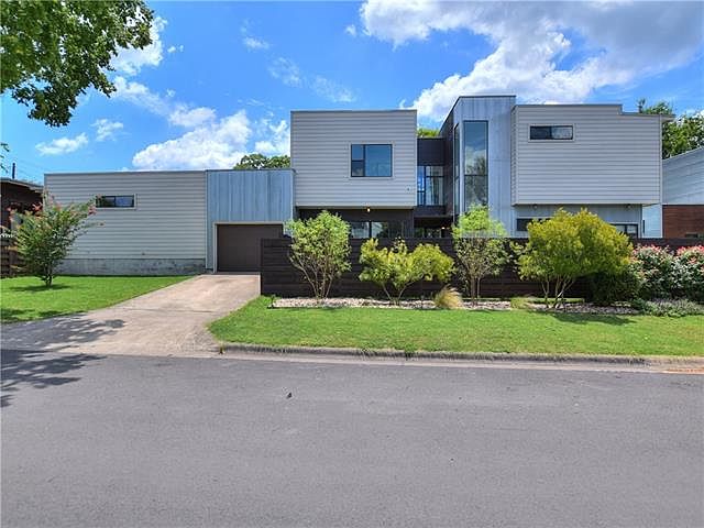 1st image of 3700 Garden Villa Ln #2