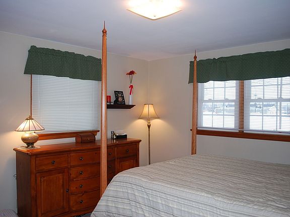 Master Bedroom:12x12