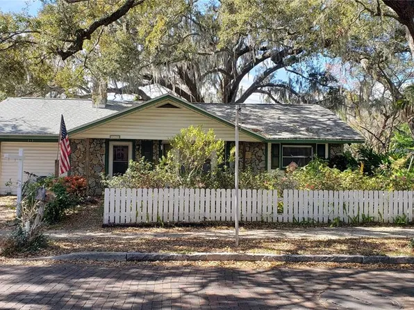 215 2nd Ave N, Safety Harbor, FL 34695