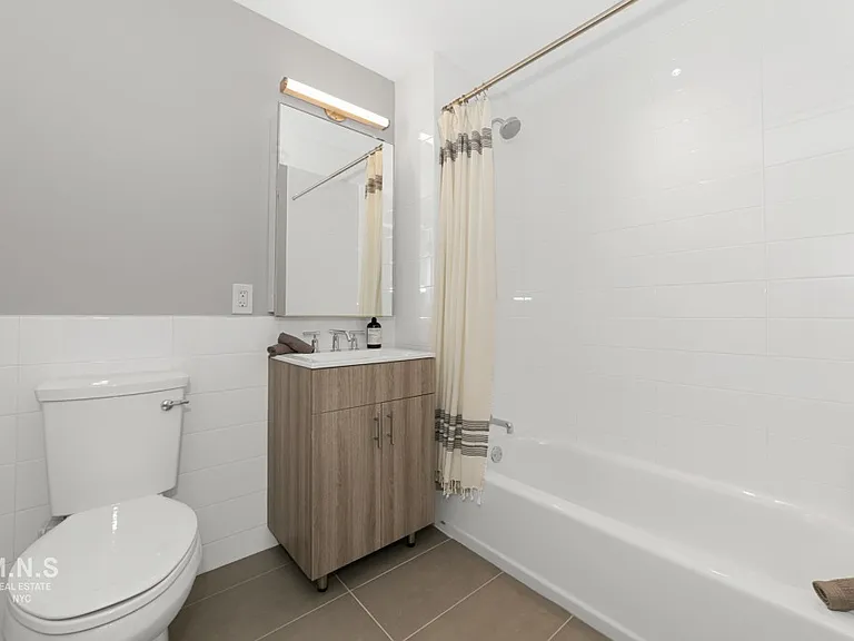 800 Flatbush Ave #702 — Photo 7