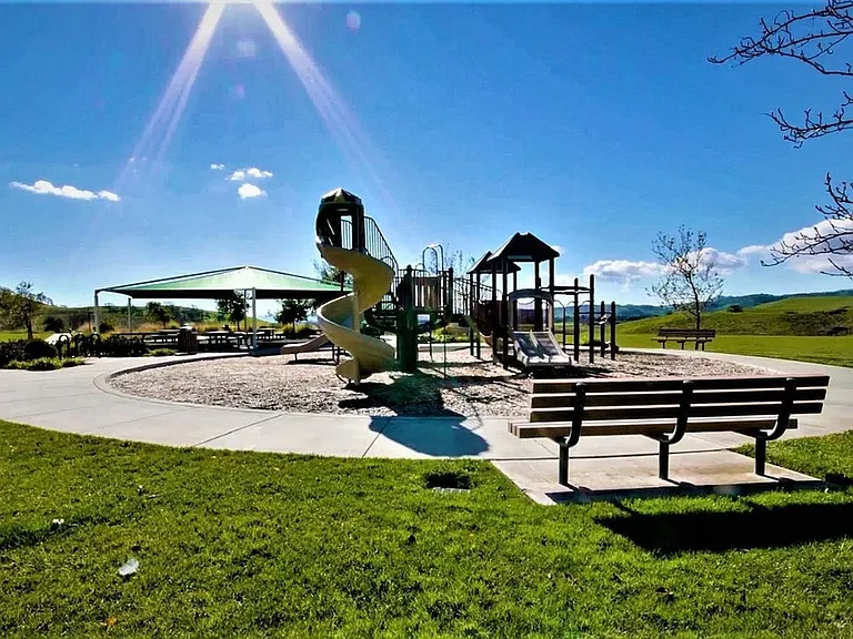 3233 Quail Hollow Dr #1 — Photo 32
