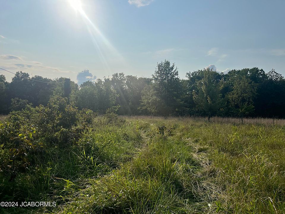 2nd image of 5801 River Hills Rd