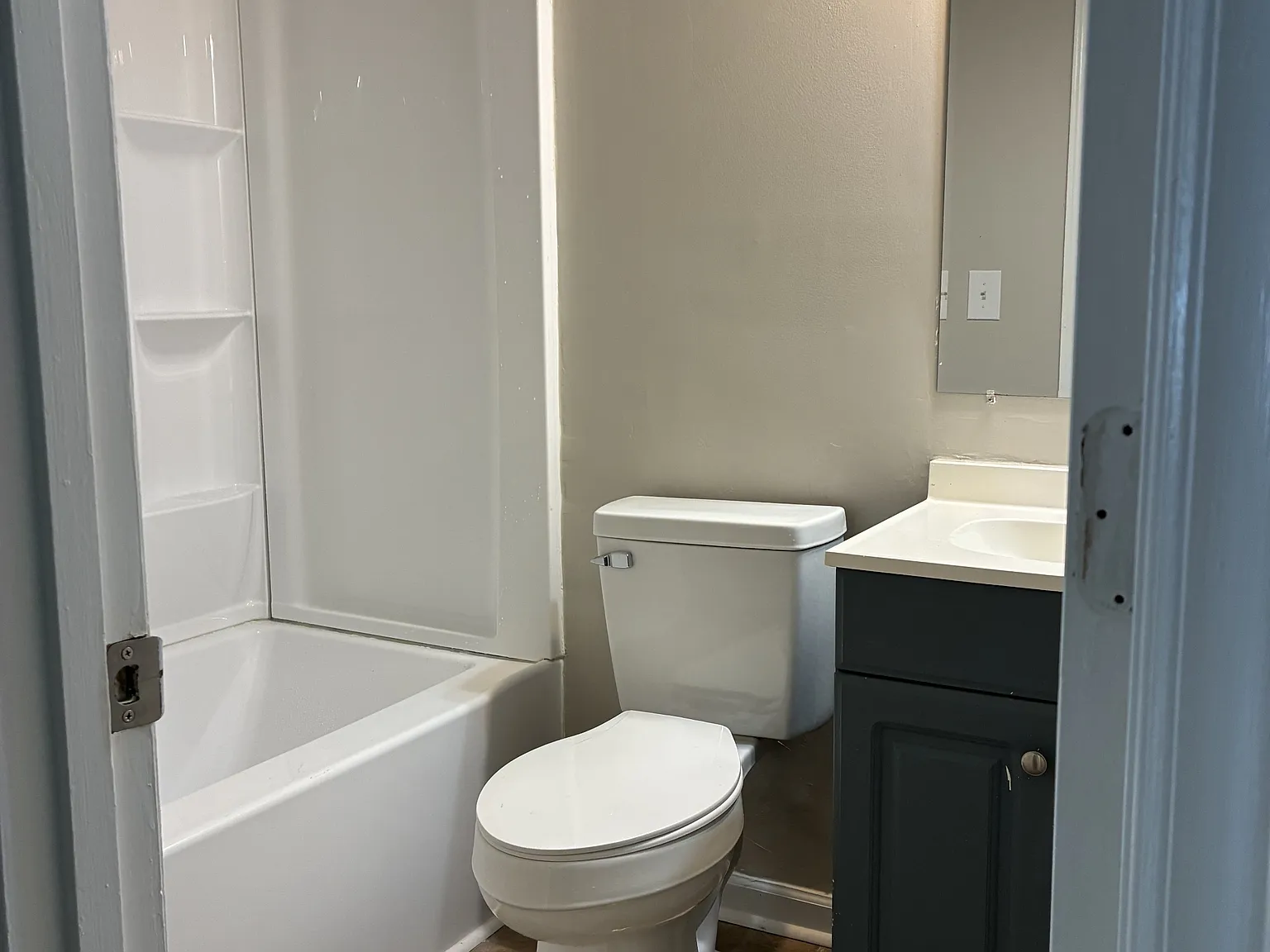 115 Cedar Drive - A — Photo 3
