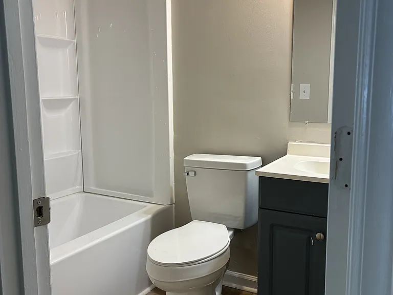 115 Cedar Dr #A — Photo 4