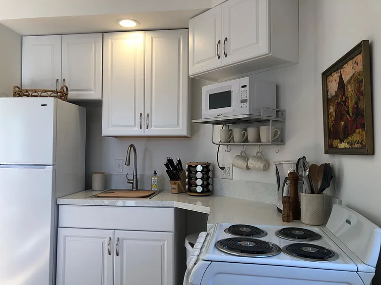 216 N Lucerne Blvd — Photo 12