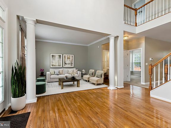 3rd image of 3599 Wanda Ct