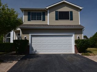 1 Picnic Ct, Bolingbrook, IL 60490