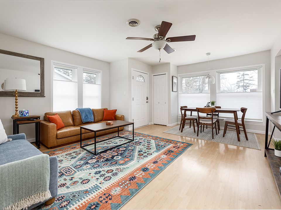 1st image of 425 Cochlin St