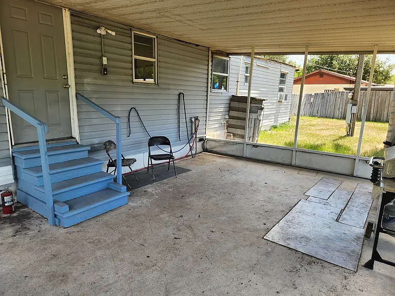 12440 Elnora Dr — Photo 9