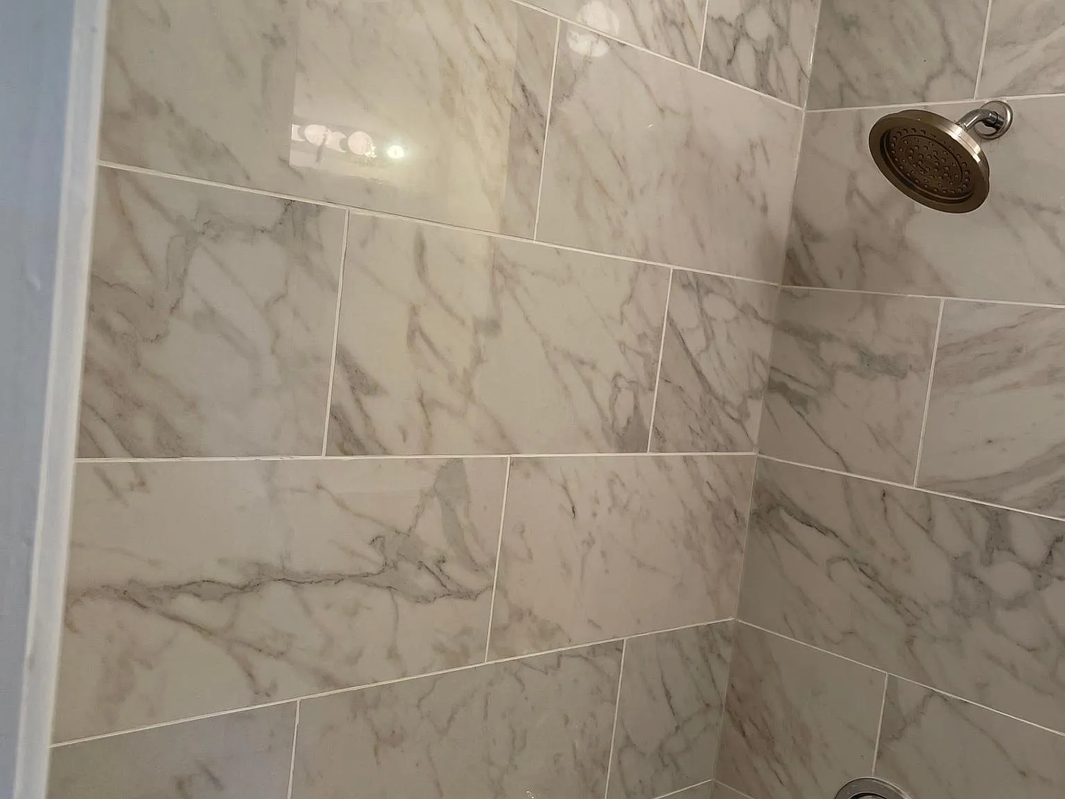 2 bed, 820 sqft, $1,765 — Photo 2
