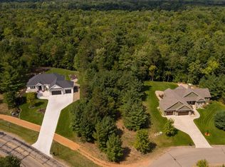 2425 Timber Ridge Dr, Plover, WI 54467