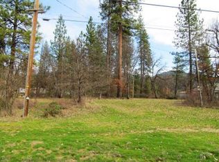 40 N Oak Ave, Hayfork, CA 96041