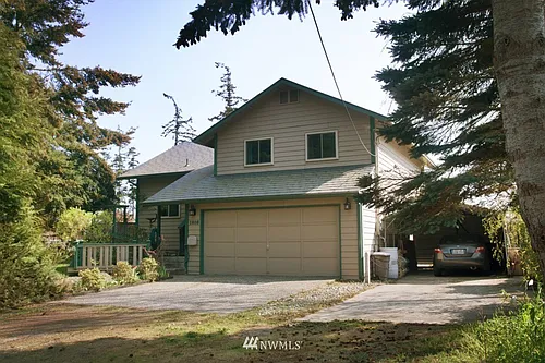 1805 14th St Photo 1