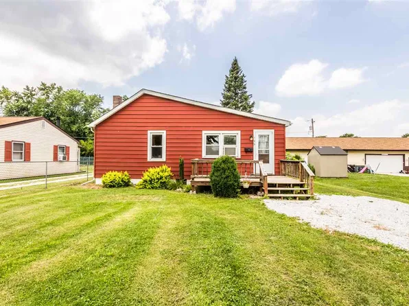 135 Sunset Blvd, North Pekin, IL 61554