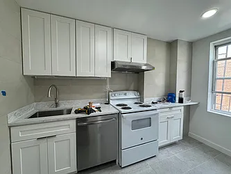 Rented by Piere Michel