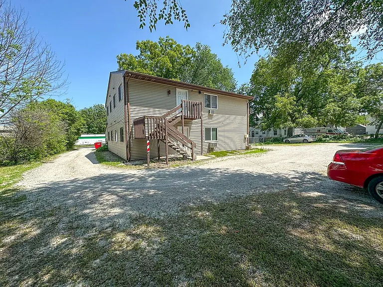 321 Stanton — Photo 3