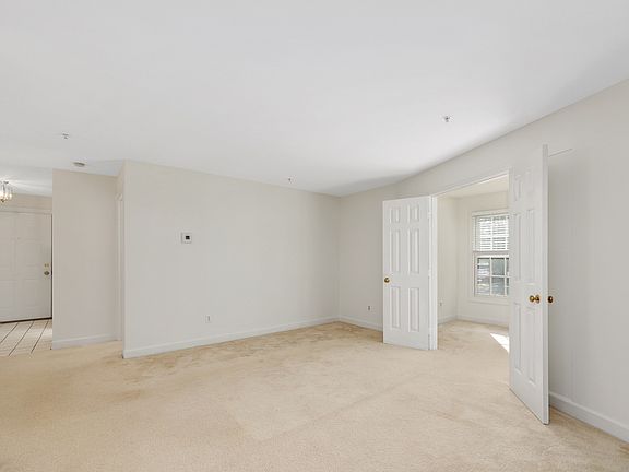 3rd image of 12241 Fairfield House Dr