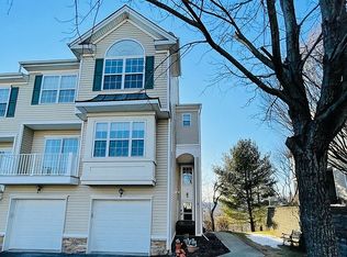 123 Ridge Dr, Pompton Lakes, NJ 07442