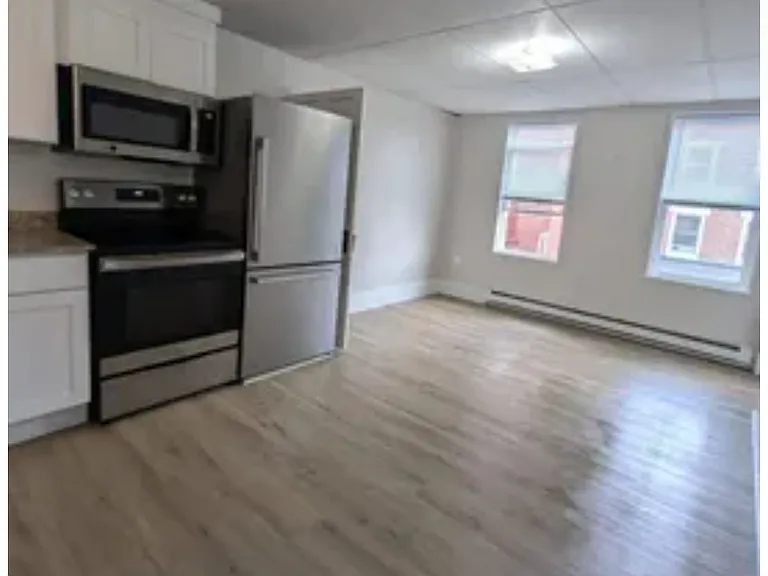 4 Chapel St #1 — Photo 2