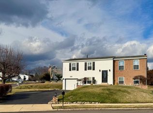 3161 Bogle Rd, Bensalem, PA 19020