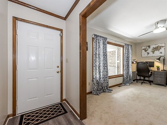 3rd image of 2838 Chapman Cir