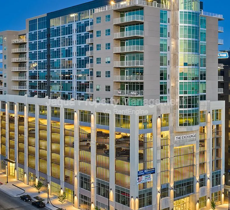 155 W Michigan Ave #905