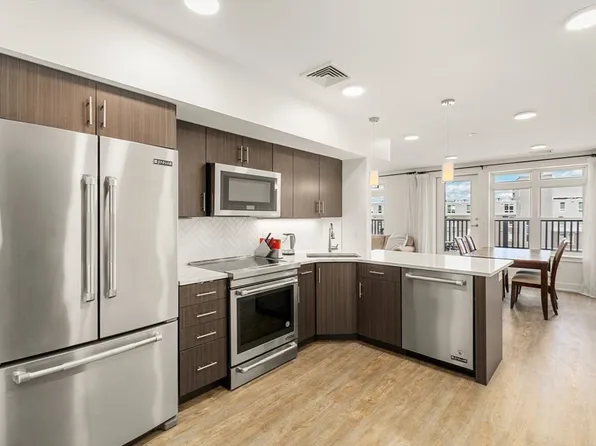 20 Penniman Rd #P3, Allston, MA 02134