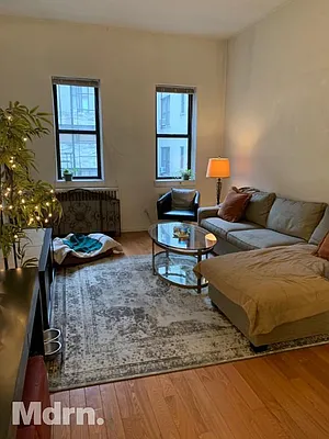 Rented by Mdrn Residential | media 4