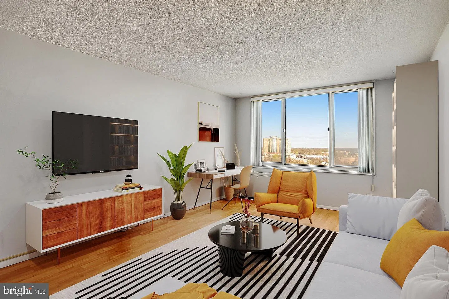 1 bed, 1.0 bath, 585 sqft, $1,880 — Photo 2