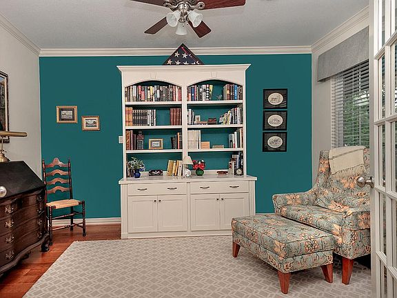 5th image of 2 Millay Ct