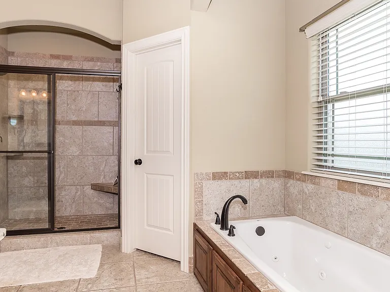 5602 W Murfield Dr — Photo 9
