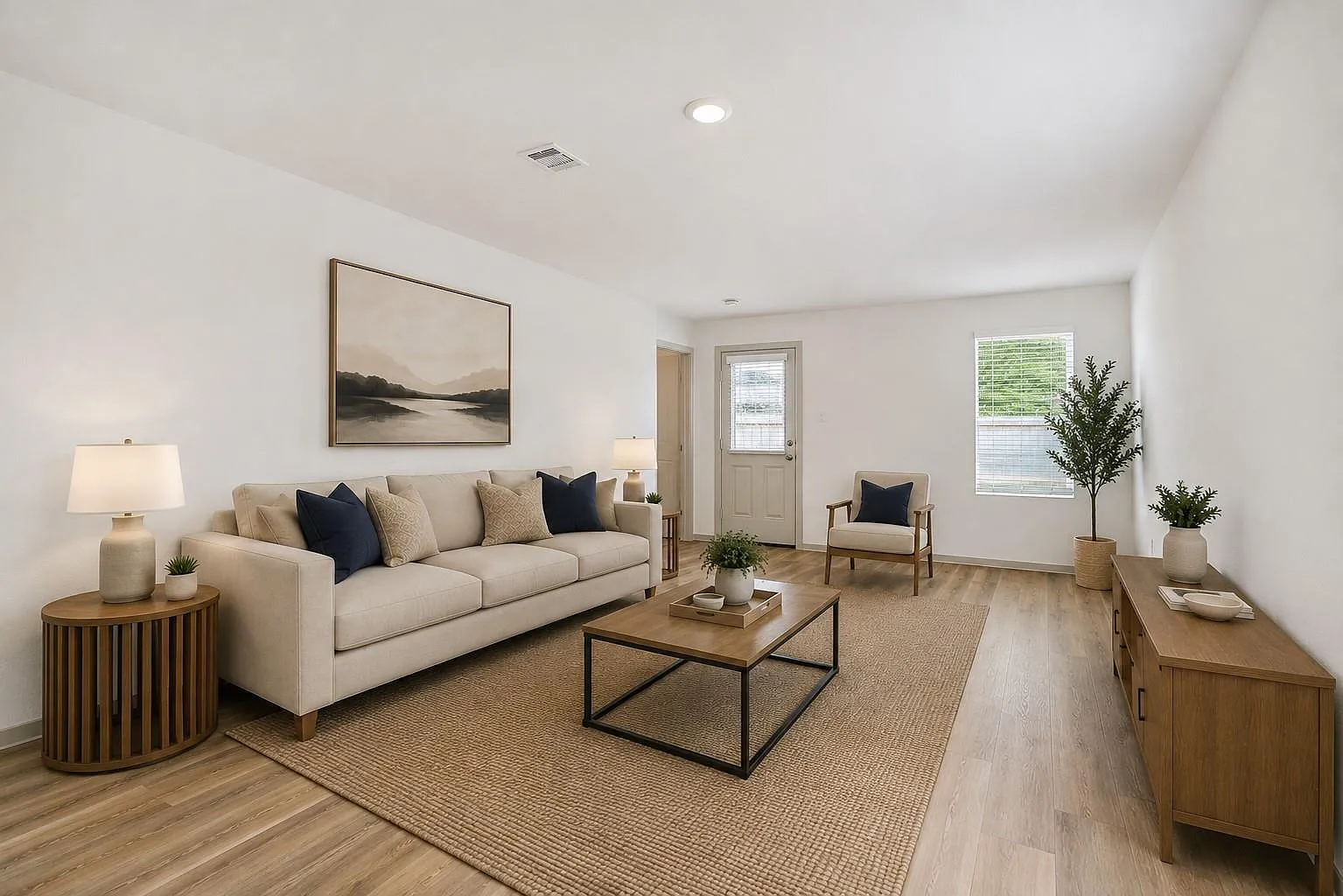 3 bed, 2.0 bath, 1434 sqft, $2,350 — Photo 2
