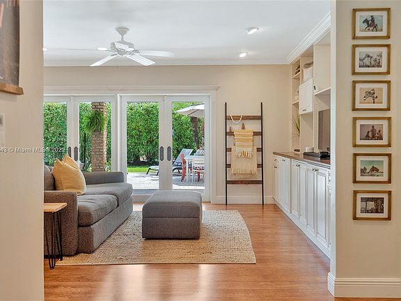 4th image of 13945 SW 73rd Ave