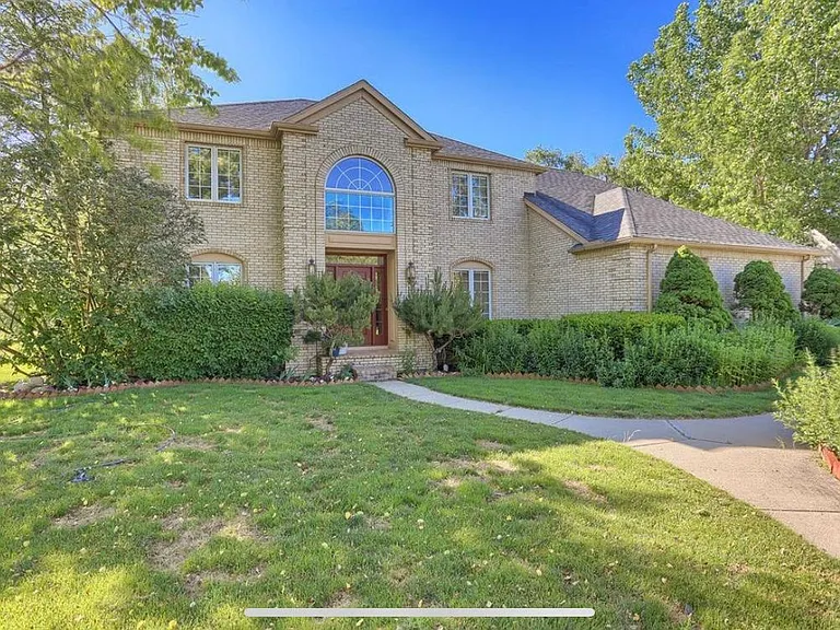 Bentbrook Dr — Photo 2