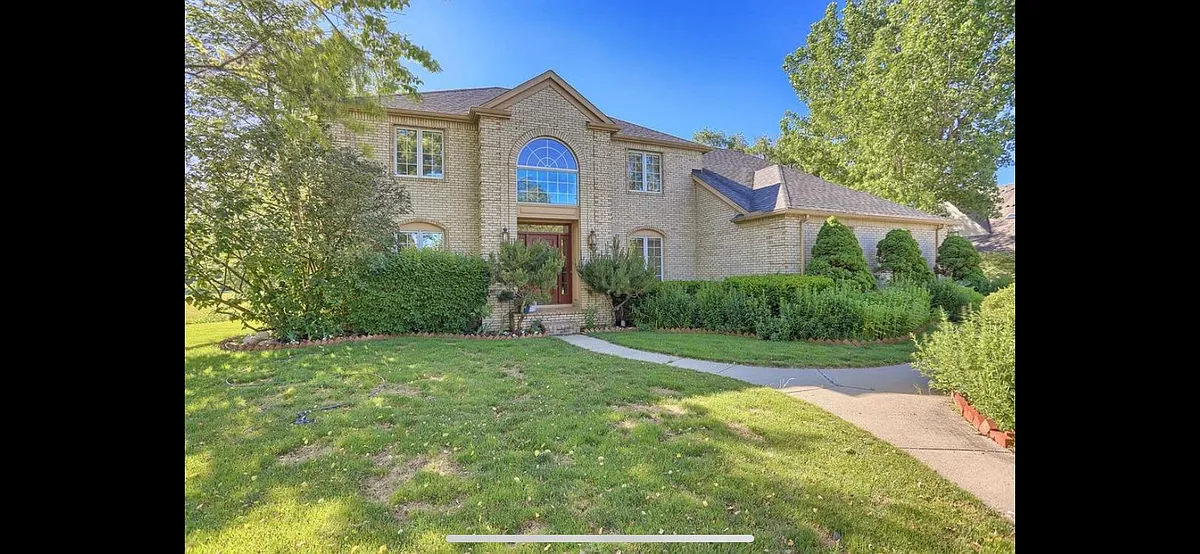 Building Photo - Bentbrook Dr